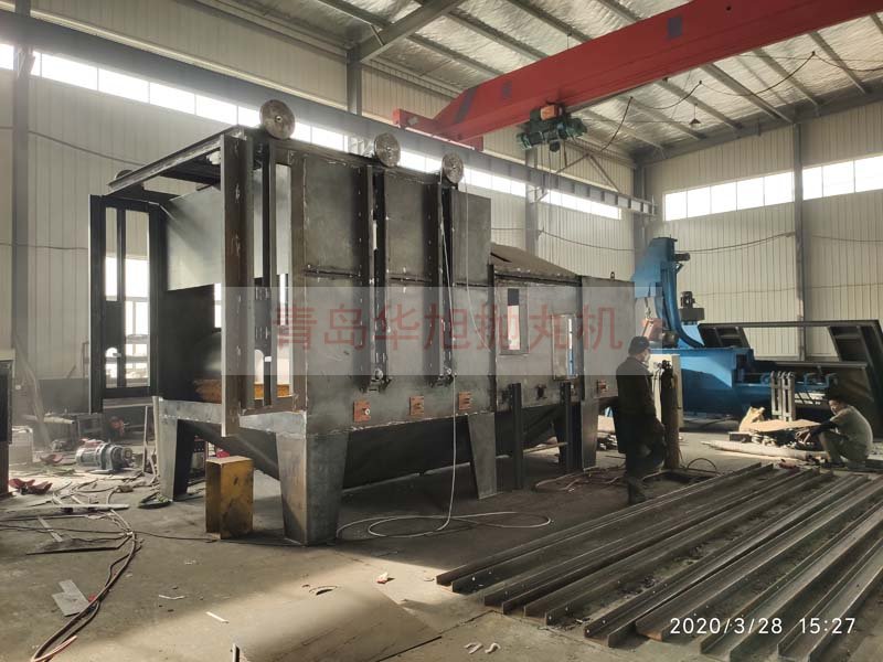 輥道通過式拋丸機(jī)主室已